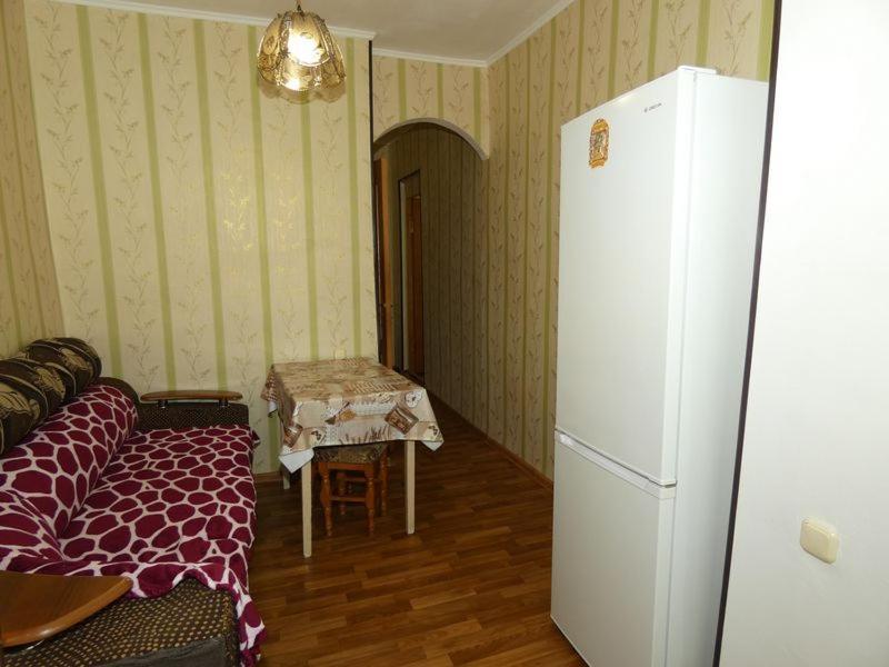 Квартира В Пицунде На Агрба 19 К1 Apartment ปิซุนดา ภายนอก รูปภาพ