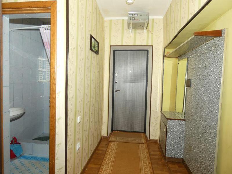 Квартира В Пицунде На Агрба 19 К1 Apartment ปิซุนดา ภายนอก รูปภาพ